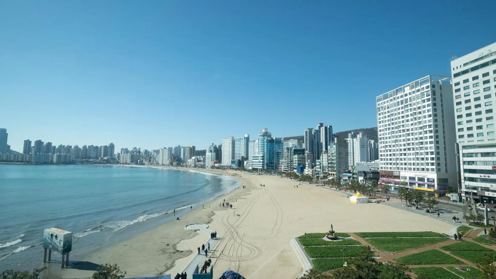 The Wave Pension Busan 0*,  South Korea